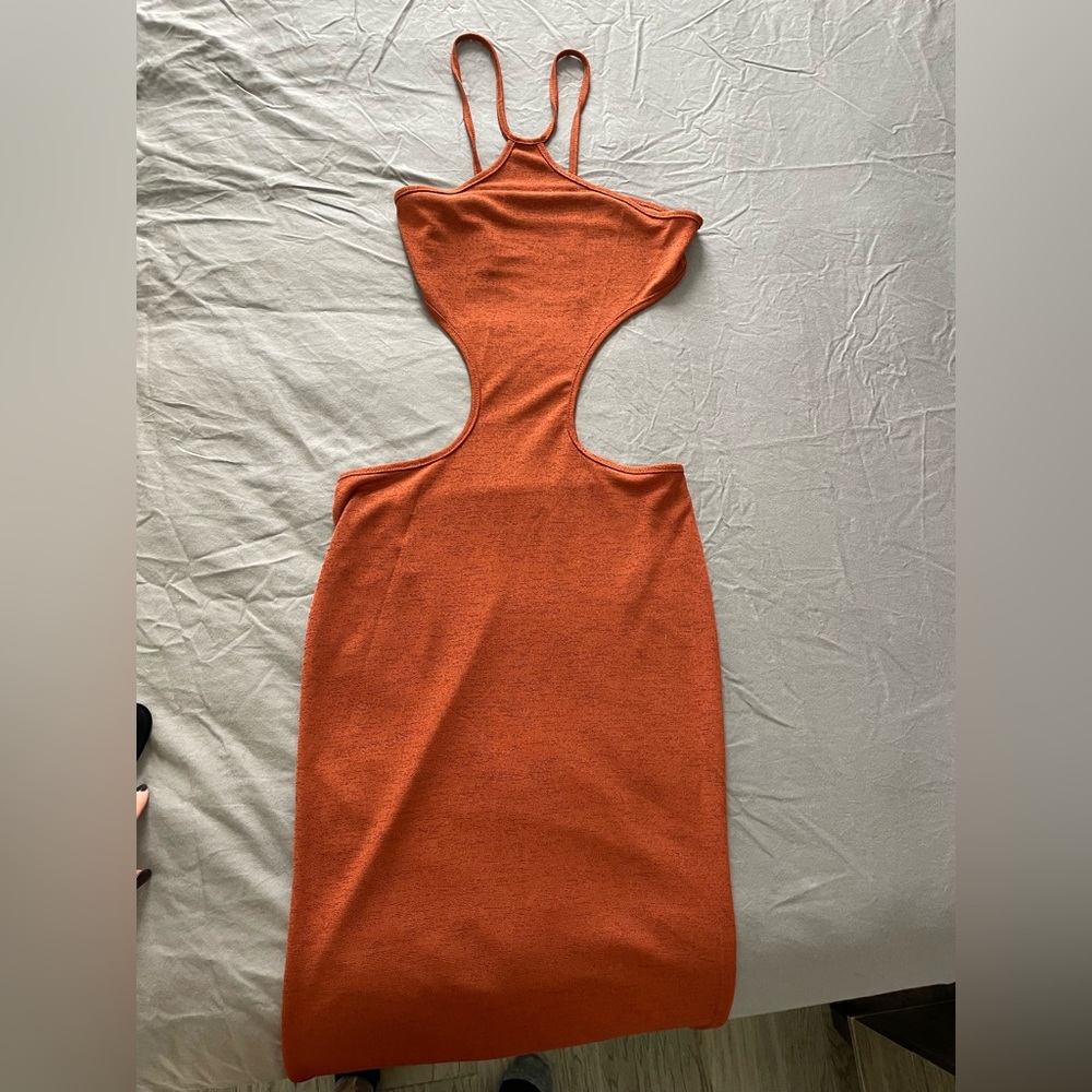 NWOT Cut Out Maxi Tie Back Dress Rust